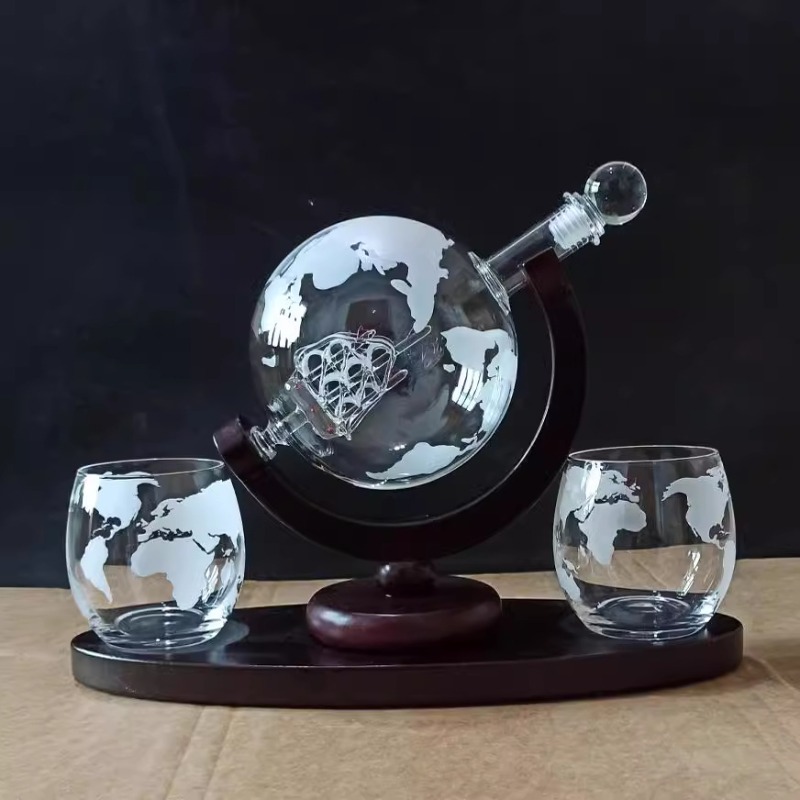 طقم ديكانتر على شكل كرة أرضية  - مراجعة Decanter Globe Set وسعره