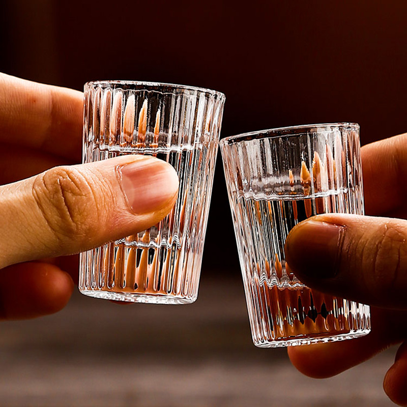 زجاج نبيذ أجنبي مخطط بسعة صغير - مراجعة Old Fashioned Glass وسعره