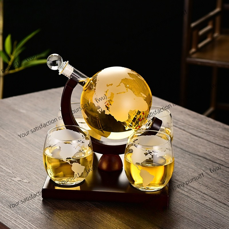 الإبداعية ويسكي الزجاج زجاجة غ - مراجعة Decanter Globe Set وسعره